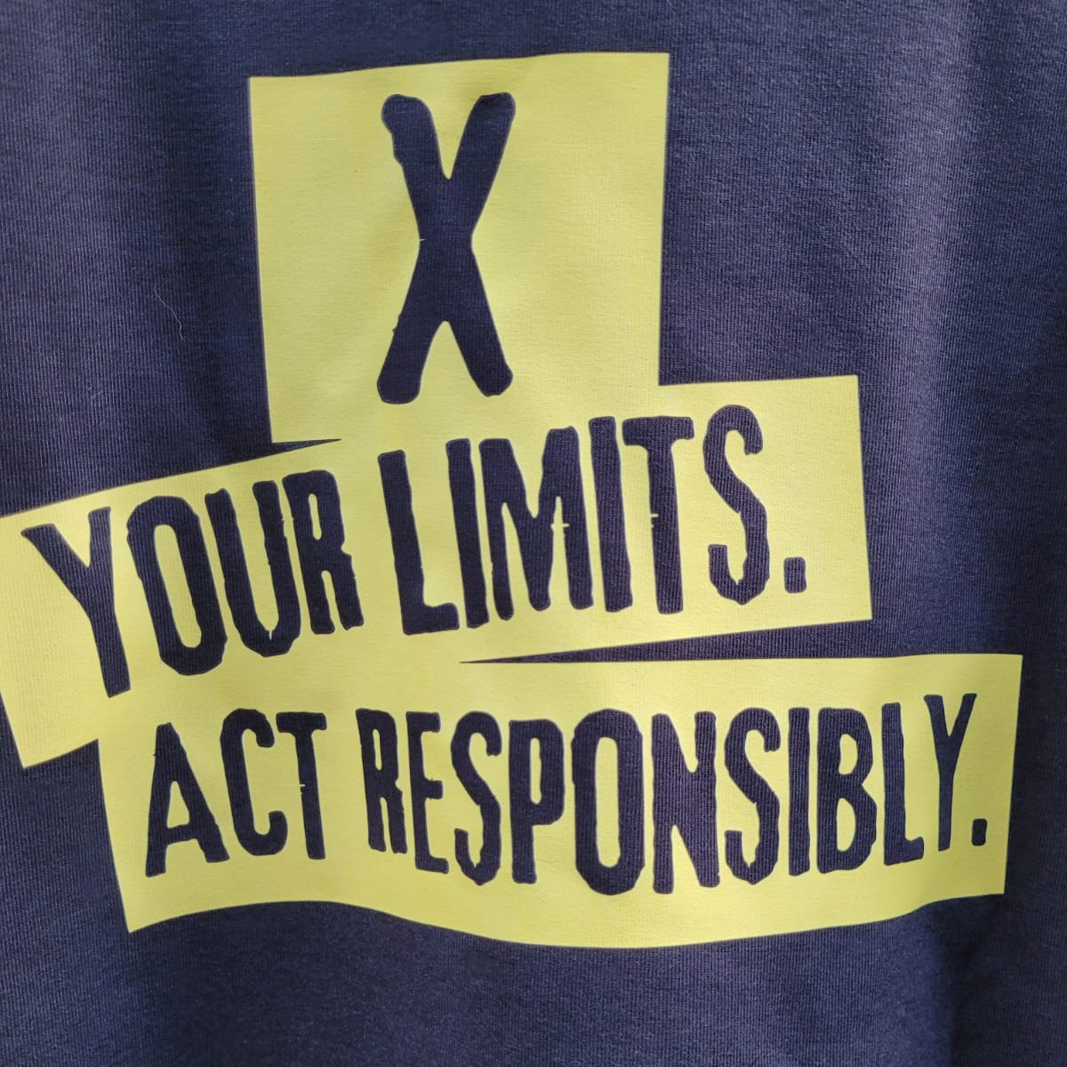 Statement Sweatshirt: X your Limits, Nur Größe S & XL