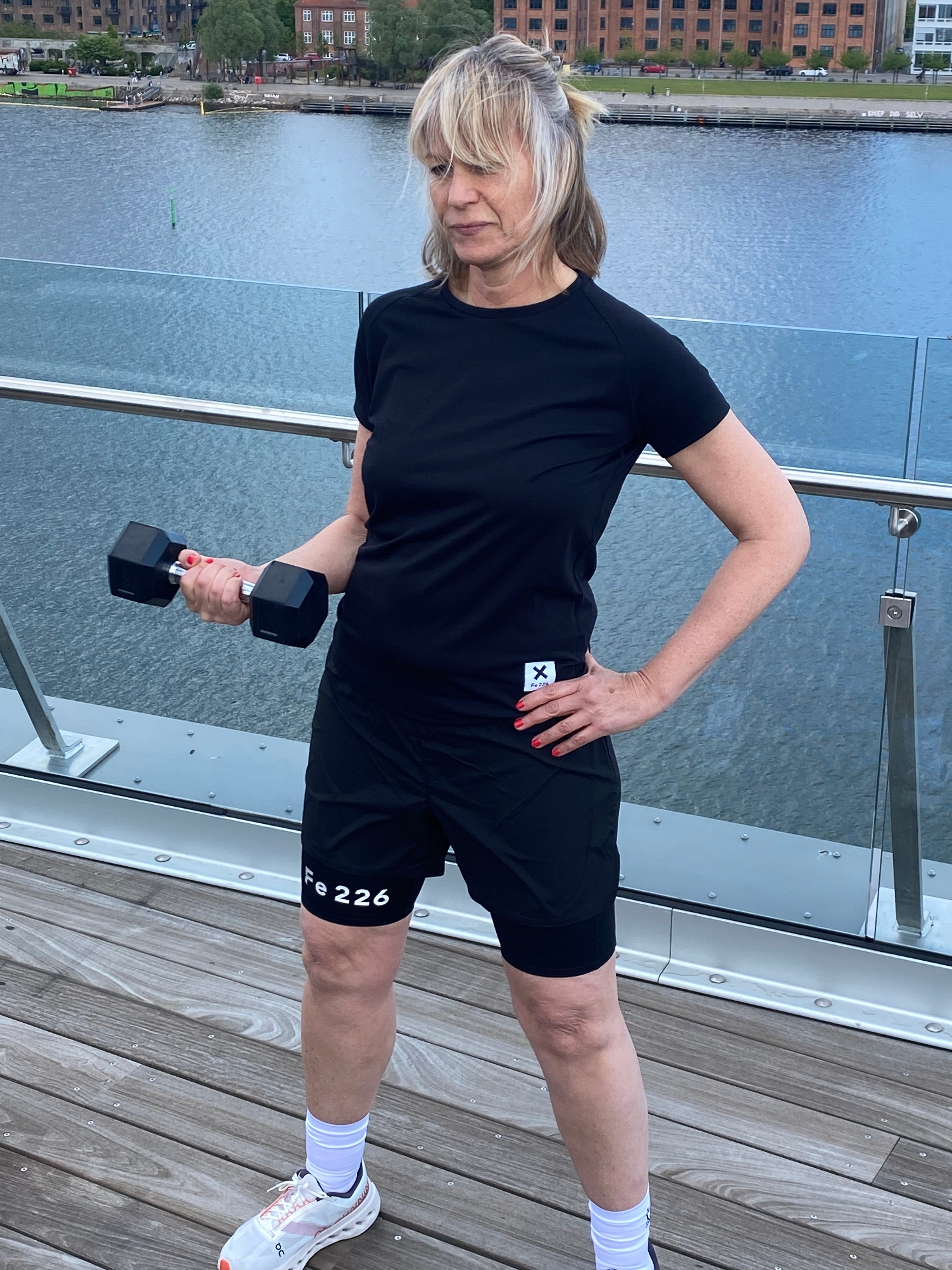 Women Running Shirt, Carbon Black - 20% Marathon Deal